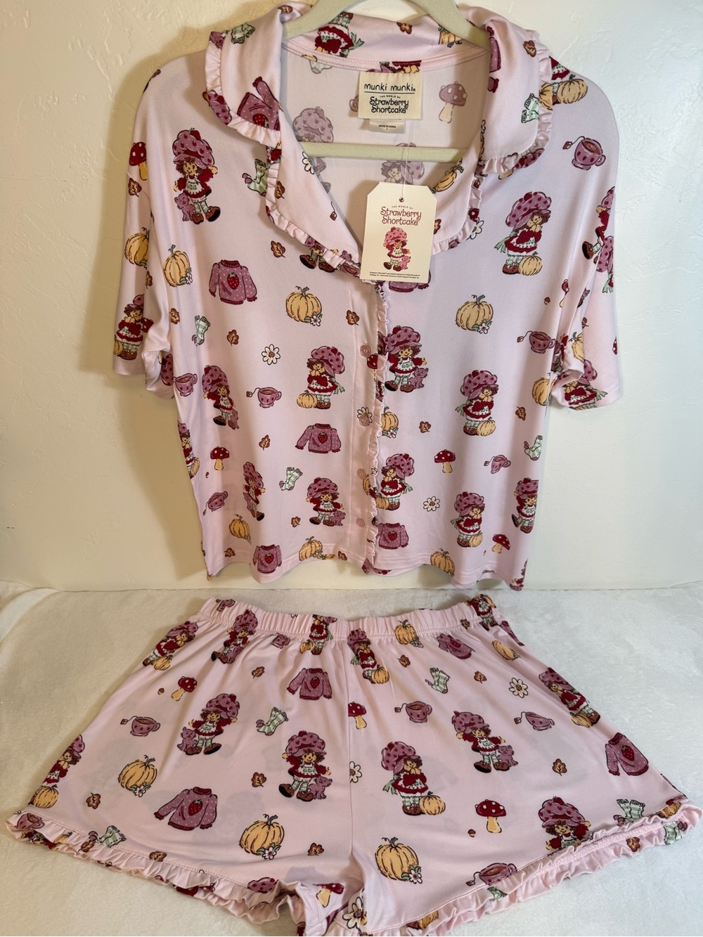 Munki Munki Strawberry Shortcake Fall Women’s Pajama Set NWT Size Large